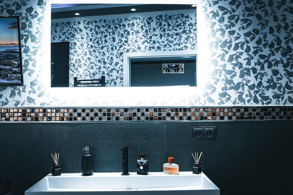 Luxus Loft Whirlpool Designer Kueche Bad Apartment Хердеке Екстериор снимка