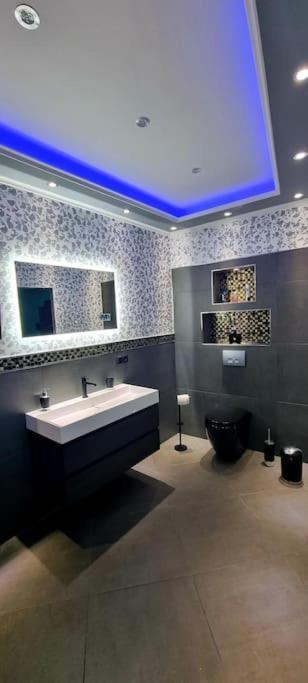 Luxus Loft Whirlpool Designer Kueche Bad Apartment Хердеке Екстериор снимка