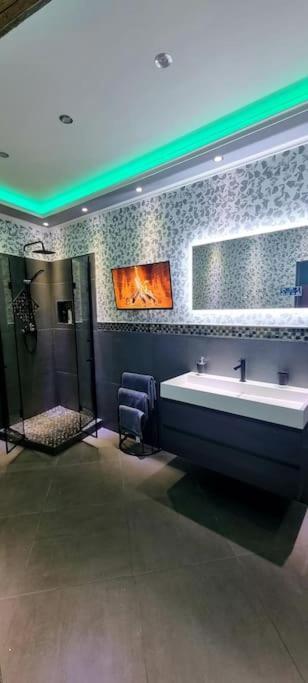 Luxus Loft Whirlpool Designer Kueche Bad Apartment Хердеке Екстериор снимка